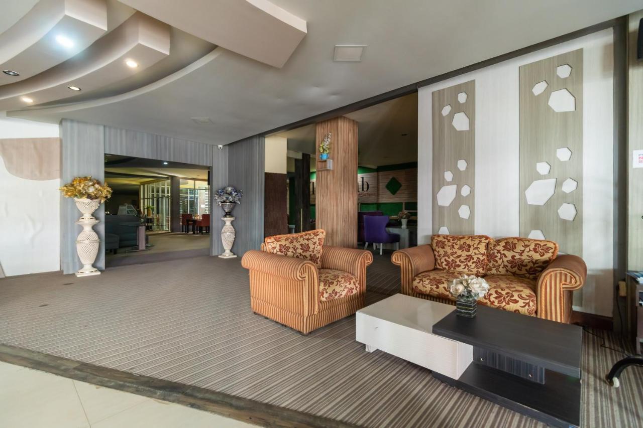 Urbanview Hotel Best Skip Παλεμπάνγκ Εξωτερικό φωτογραφία