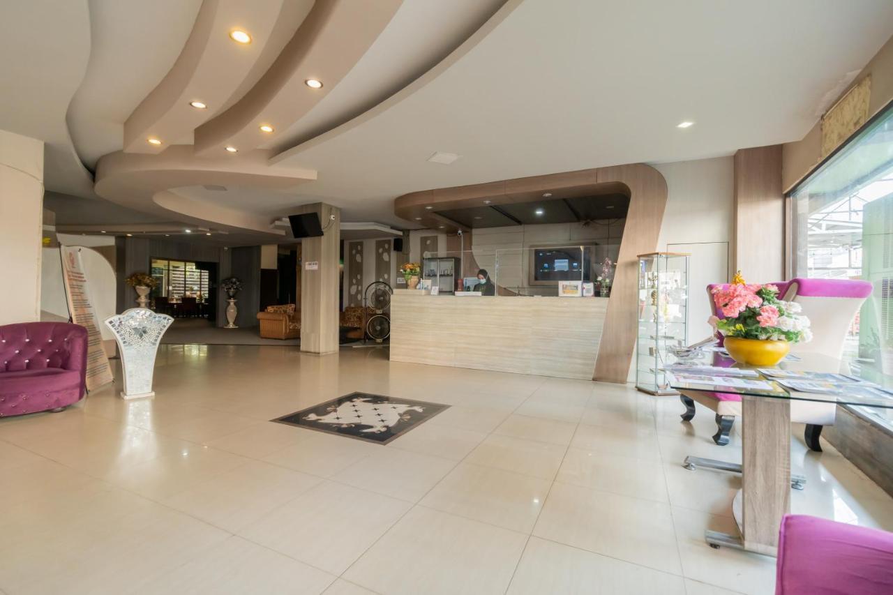 Urbanview Hotel Best Skip Παλεμπάνγκ Εξωτερικό φωτογραφία