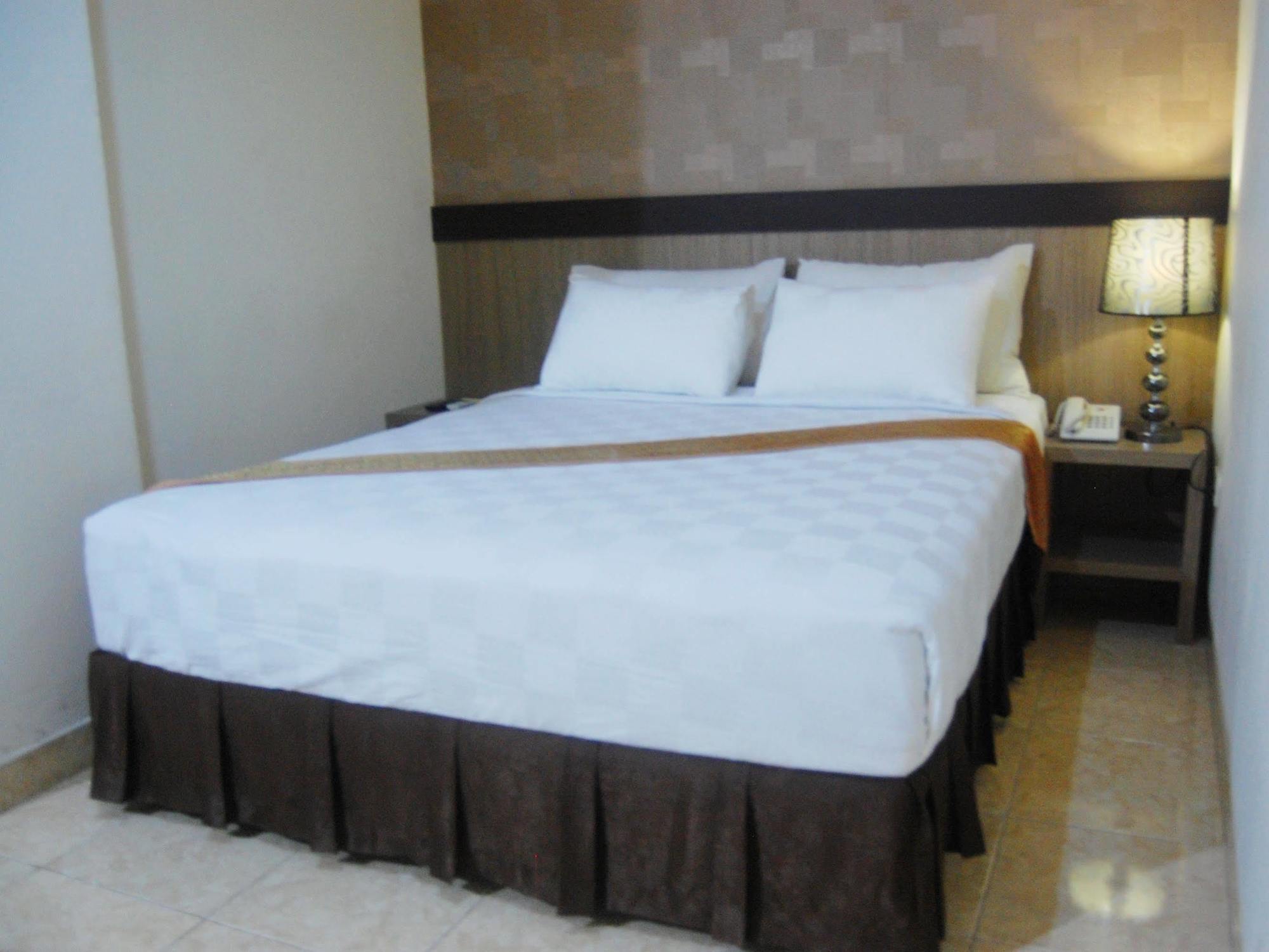 Urbanview Hotel Best Skip Παλεμπάνγκ Εξωτερικό φωτογραφία